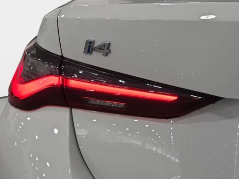 Certified 2023 BMW i4 eDrive35 RWD image 23