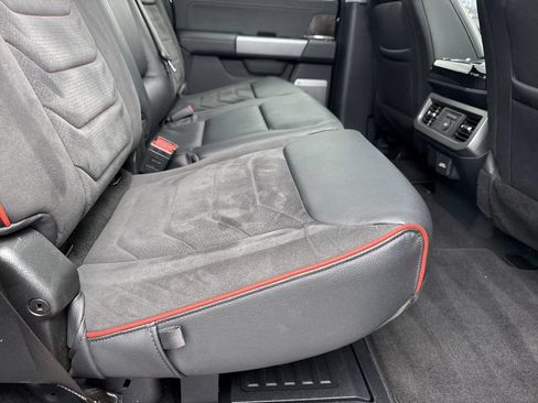 Used 2023 Ford F250 Lariat w/ Lariat Ultimate Package AWD/4WD image 15