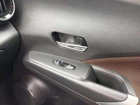 Used 2023 Nissan Kicks SR FWD image 19
