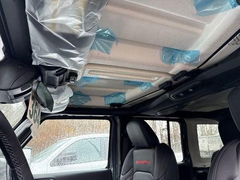 New 2026 Jeep Wrangler Unlimited Rubicon image 27