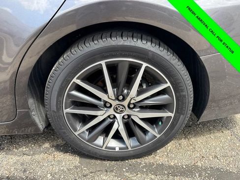 Used 2022 Toyota Camry XLE FWD image 4