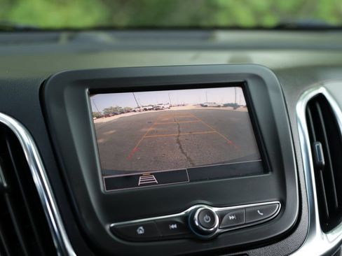 Used 2024 Chevrolet Equinox LS w/ LS Convenience Package FWD image 14
