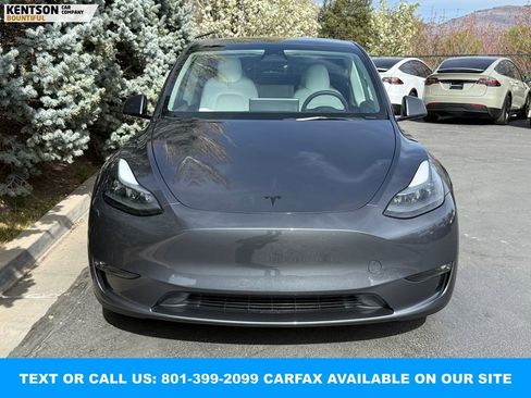 Used 2023 Tesla Model Y Performance image 2