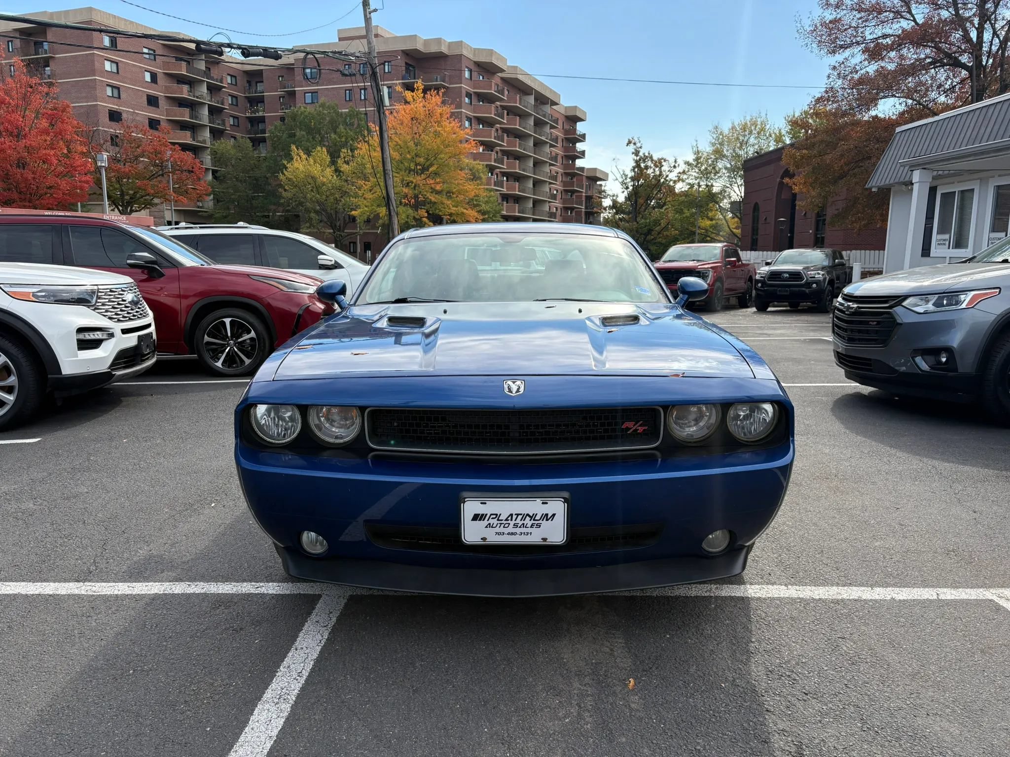 Used 2010 Dodge Challenger R/T RWD image 3