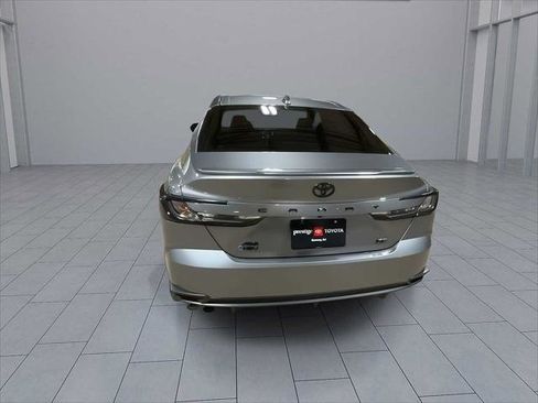 Certified 2025 Toyota Camry SE w/ Convenience Package image 7