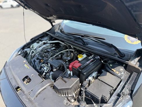 Used 2025 Nissan Sentra S FWD image 20