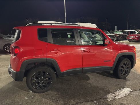 Used 2017 Jeep Renegade Altitude image 5