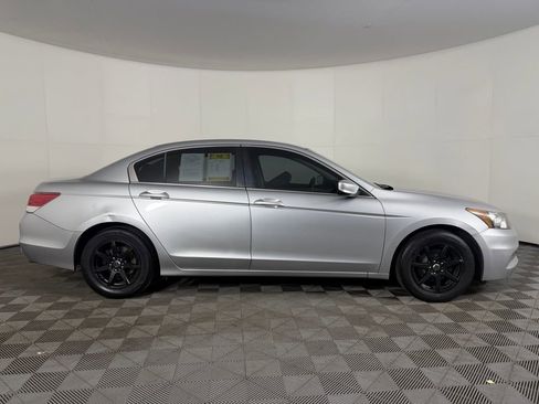 Used 2012 Honda Accord LX image 5