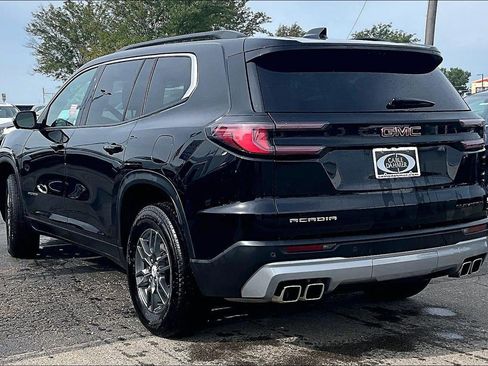Used 2025 GMC Acadia Elevation FWD image 5
