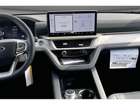 New 2026 Ford Explorer Active w/ Active Comfort Package AWD/4WD image 10