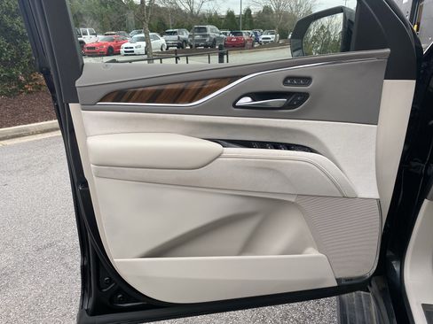 Used 2024 Cadillac Escalade Sport Platinum w/ Heavy-Duty Trailer Package image 64