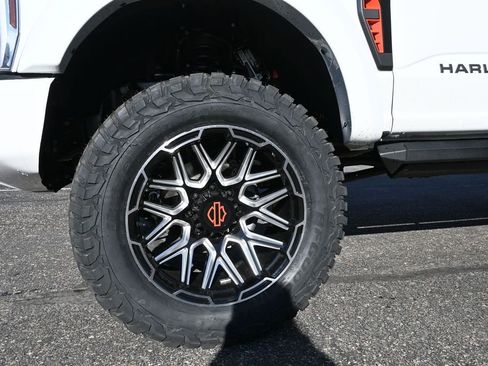 New 2026 Ford F250 Lariat w/ Black Appearance Package AWD/4WD image 7