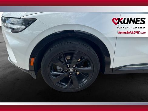 Used 2023 Buick Envision Preferred w/ Sport Touring Package AWD/4WD image 13
