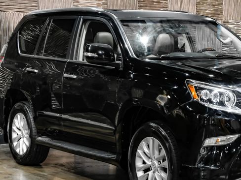 Used 2016 Lexus GX 460 image 6