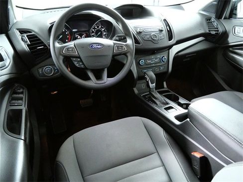 Certified 2019 Ford Escape S image 4
