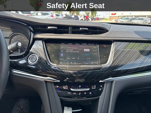Used 2024 Cadillac XT6 Premium Luxury AWD/4WD image 26