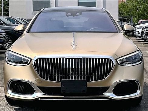 Used 2022 Mercedes-Benz Maybach S 580 4MATIC image 2