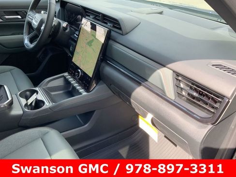 New 2026 GMC Terrain AT4 w/ Technology Package II AWD/4WD image 28