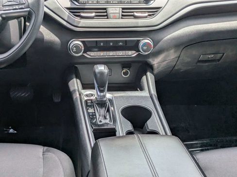 Used 2020 Nissan Altima 2.5 S FWD image 19