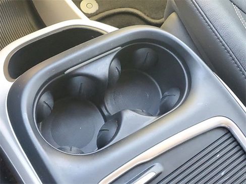 Used 2022 Chrysler Pacifica Touring-L image 31