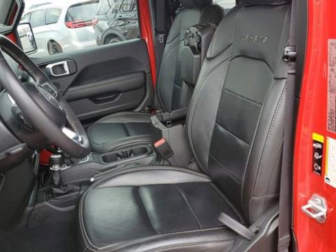 Certified 2023 Jeep Wrangler Unlimited Sahara w/ Cold Weather Group image 22