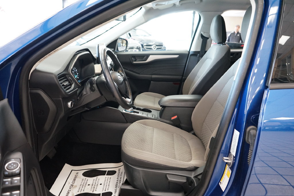 Used 2022 Ford Escape SE w/ Cold Weather Package AWD/4WD image 26