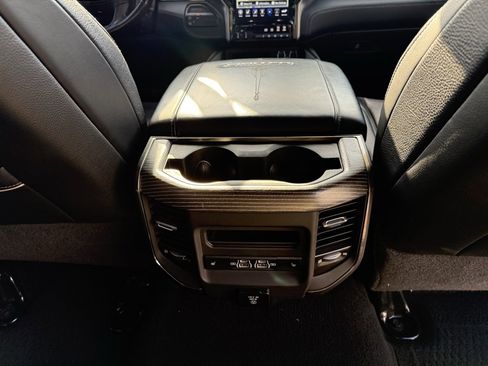 Used 2021 RAM 2500 Limited image 36