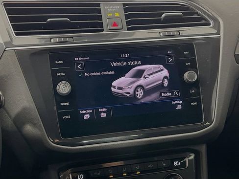 Used 2019 Volkswagen Tiguan SEL Premium R-Line w/ 3rd Row Seat Package AWD/4WD image 17