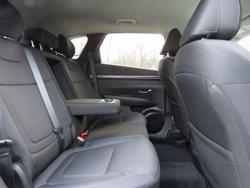 Used 2022 Hyundai Tucson SEL w/ Cargo Package image 17