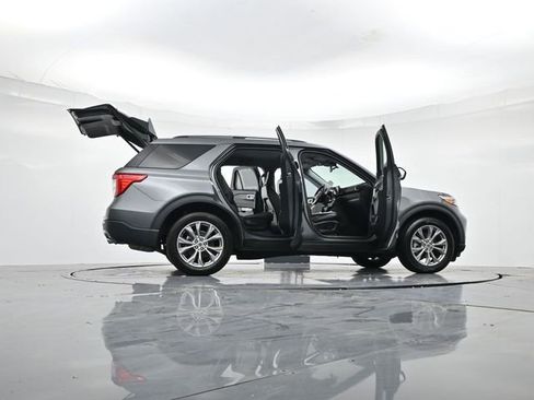 Certified 2023 Ford Explorer Limited image 53
