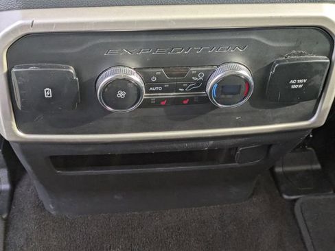 Used 2023 Ford Expedition Max Limited image 17