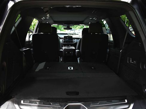 Used 2022 Chevrolet Tahoe RST w/ Sport Performance Package AWD/4WD image 11