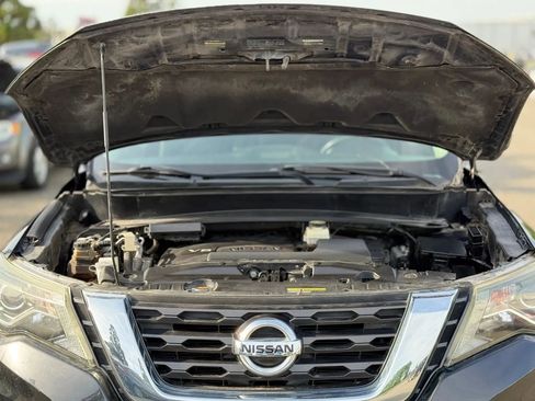 Used 2017 Nissan Pathfinder SV FWD image 29