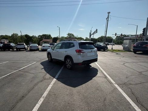 Used 2023 Subaru Forester Limited AWD/4WD image 10