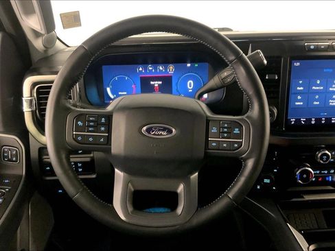 Used 2024 Ford F350 Lariat w/ Lariat Ultimate Package AWD/4WD image 5