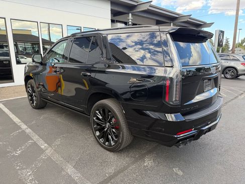 Used 2026 Cadillac Escalade V AWD/4WD image 5