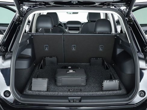 New 2026 Volkswagen Tiguan SE AWD/4WD image 29