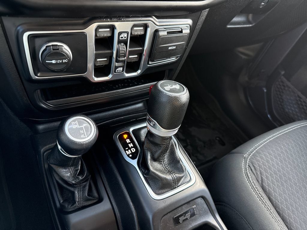 Used 2021 Jeep Wrangler Unlimited Sport AWD/4WD image 20