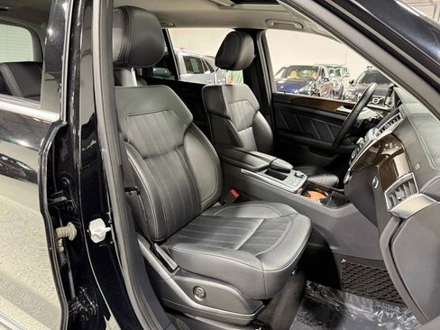 Used 2016 Mercedes-Benz GL 450 4MATIC image 42