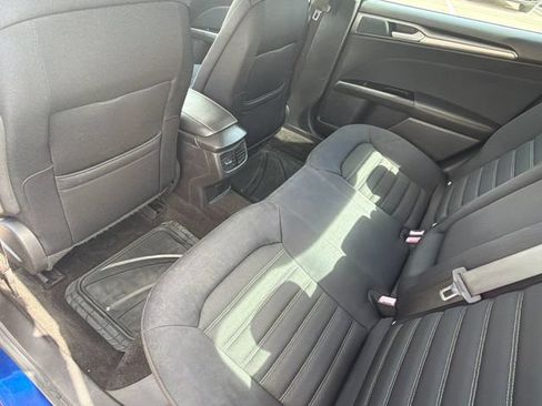 Used 2013 Ford Fusion SE FWD image 10
