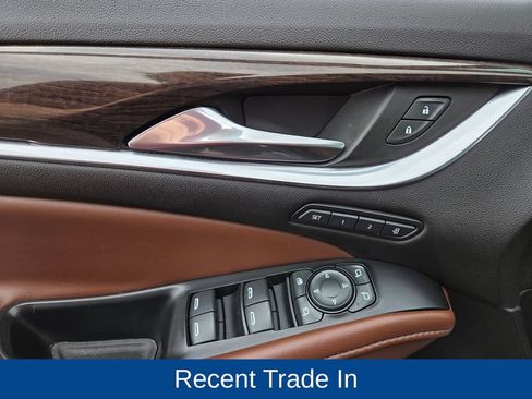 Used 2021 Buick Enclave Avenir w/ Avenir Technology Package AWD/4WD image 17
