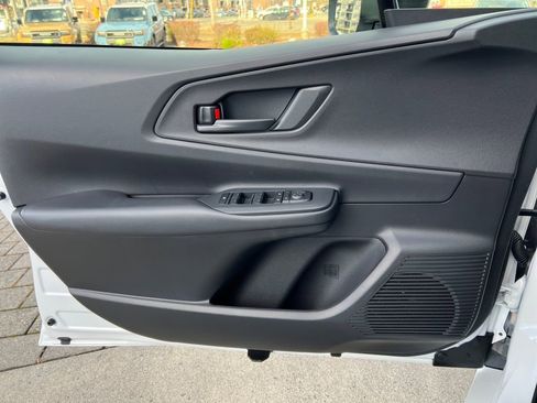 New 2026 Toyota Prius Plug-In Hybrid image 16