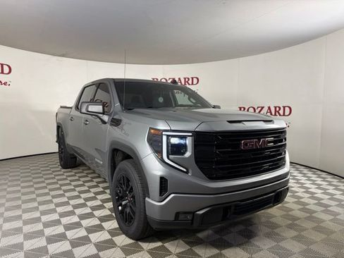 Used 2023 GMC Sierra 1500 Elevation RWD image 1