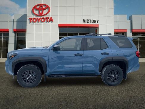 New 2026 Toyota 4Runner SR5 image 6
