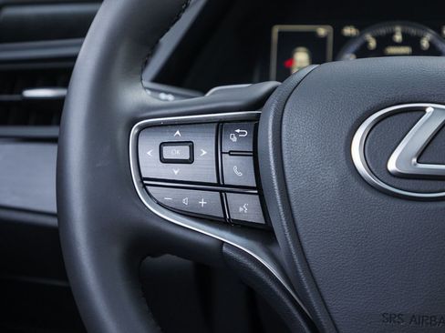 Used 2023 Lexus ES 350 w/ Premium Package image 18