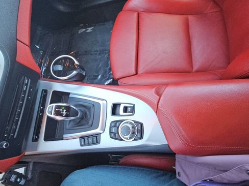 Used 2012 BMW Z4 sDrive35i RWD image 21
