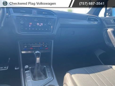 Used 2022 Volkswagen Tiguan SE R-Line FWD image 29