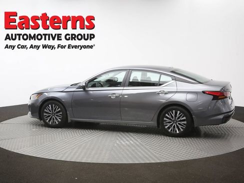 Used 2023 Nissan Altima 2.5 SV FWD image 60