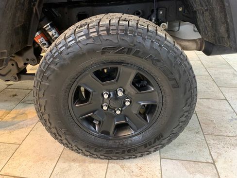 Used 2021 Jeep Gladiator Mojave AWD/4WD image 13