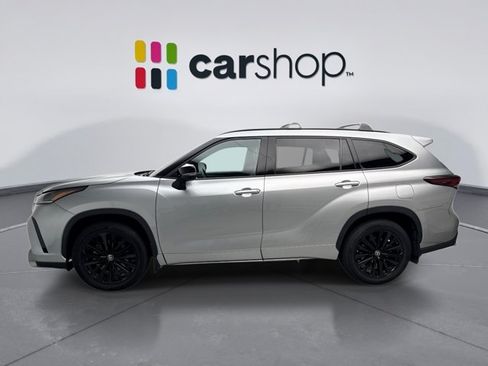 Used 2024 Toyota Highlander XSE AWD/4WD image 2